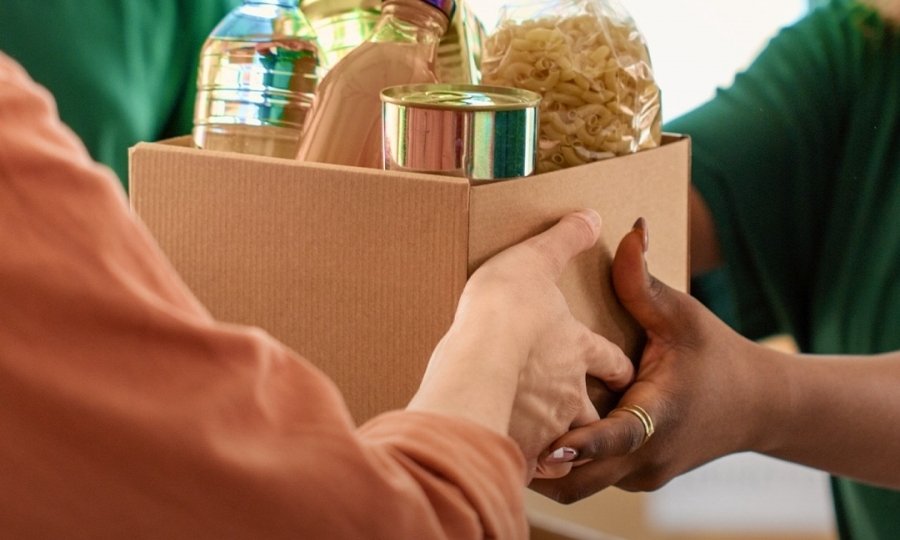 CMO Construtora doa mais de 200 toneladas de alimentos por meio do Instituto CMO