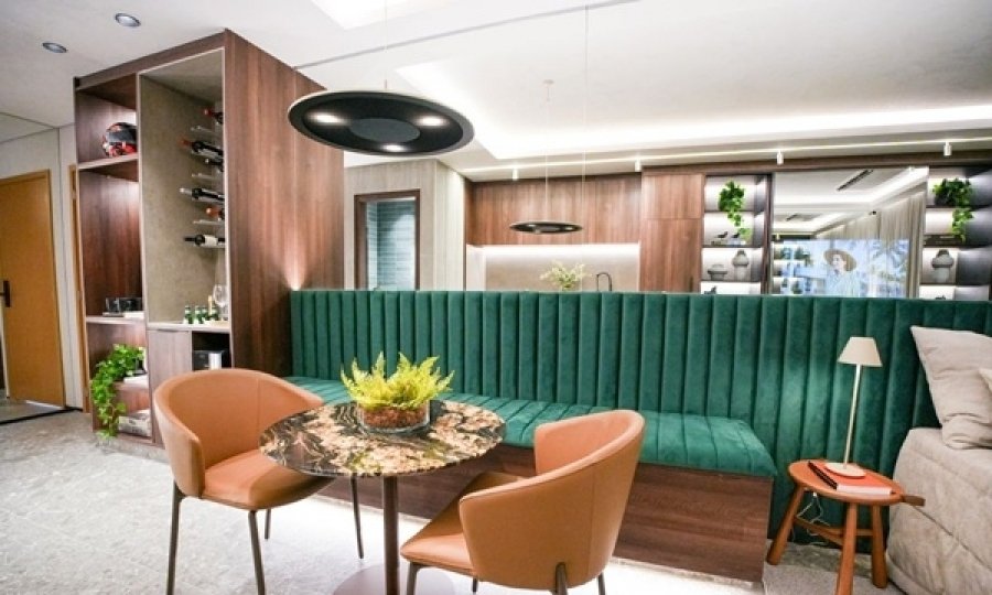 Decoração estratégica transforma plantas ultracompactas em espaços funcionais